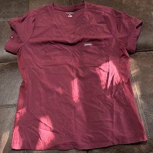 Women’s Jaanuu scrub top